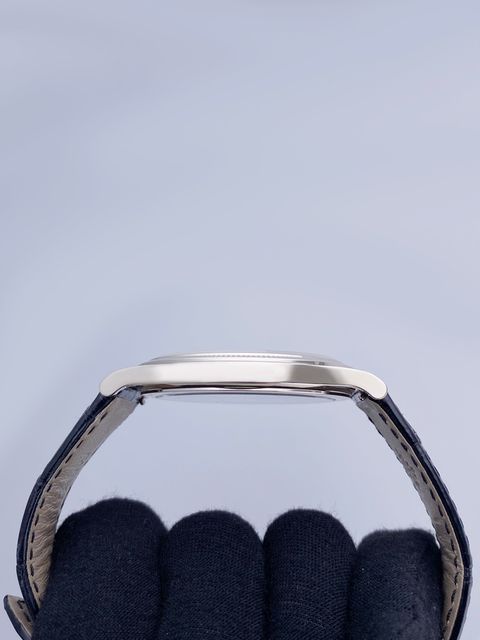 Patek Philippe Calatrava 6119G-001 Image 5